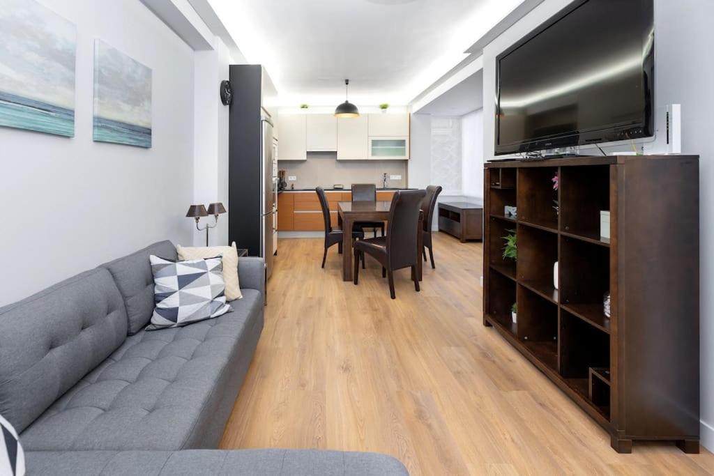 Precioso Piso Con Terraza En Centro De Granada Apartment Exterior foto